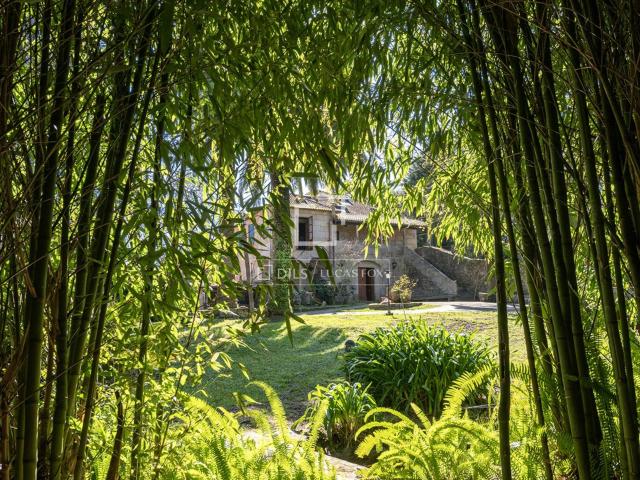 Lucas Fox presenta esta gran oportunidad de adquirir una bon. 381m² Pontevedra