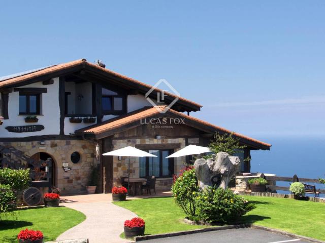 Lucas Fox presenta esta gran finca con vistas al mar y múlti. 800m² Donostia