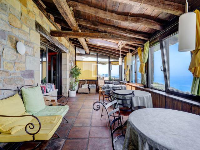 Lucas Fox presenta esta gran finca con vistas al mar y múlti. 800m² Donostia