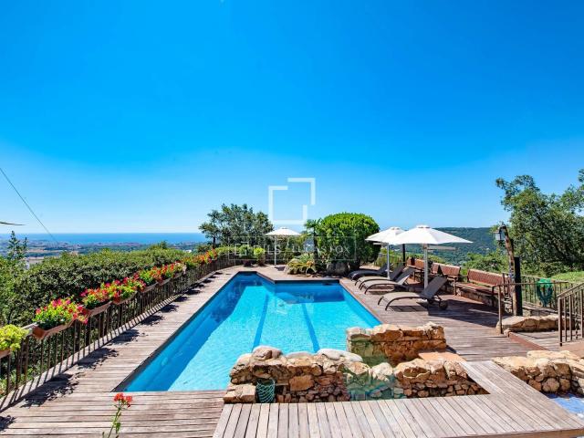 Lucas Fox presenta esta gran villa de diseño único ubicada e. 307m² Calonge