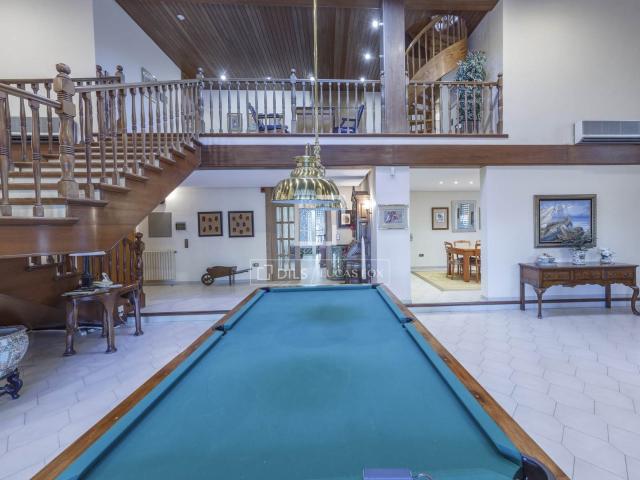 Lucas Fox presenta esta magnífica casa señorial de los años. 857m² La Eliana