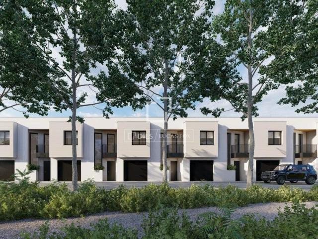 Lucas Fox presenta esta promoción de obra nueva compuesta po. 210m² Vilanova I la Geltru