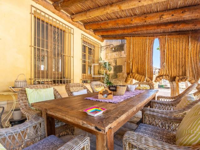 Lucas Fox presenta esta preciosa finca con una impresionante. 812m² Mutxamel