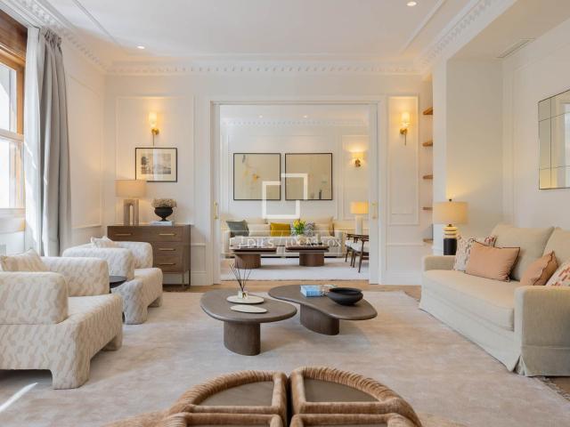 Lucas Fox presenta este excepcional piso en la calle Velázqu. 494m² Madrid