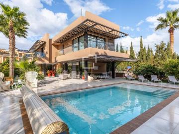 Lucas Fox presenta Villa Premium Contemporánea con Vistas al. 596m² Alicante