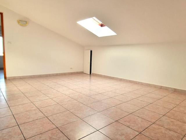 LUCCIANA: appartement F2 28 m² à louer