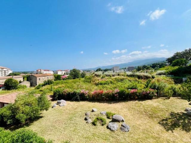 Appartement T2 lumineux avec terrasse à Lucciana