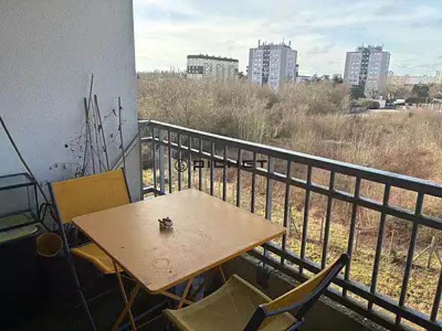 Lucé 28110 Achat / Vente appartement 2 pièces t2 au dernier étage parking