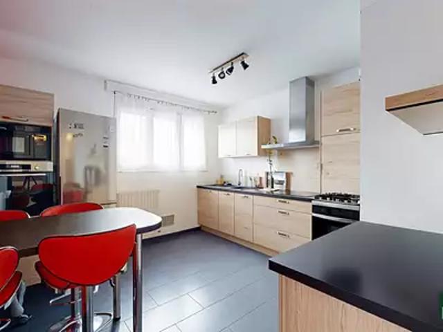 Lucé 28110 Achat / Vente appartement 4 pièces t4 au dernier étage parking