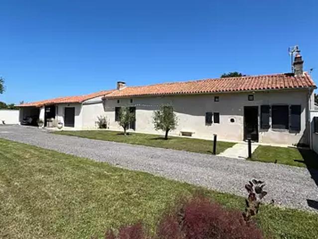 Luchapt 86430 Achat / Vente maison 4 pièces t4 au dernier étage terrasse