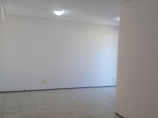 LUCIANO CAVALCANTE APARTAMENTO CAETANO XIMENES ARAGAO, 605 APT 403 MARACAÍPE