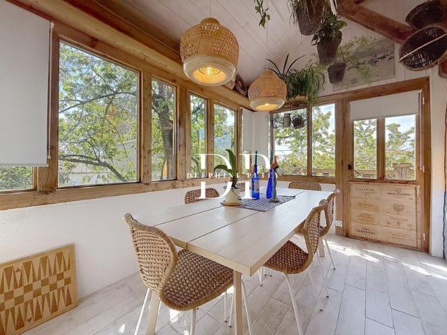 Lucinges, Maison à vendre 4 pièces de 134 m2 74 Terrain d'env. 450 m2