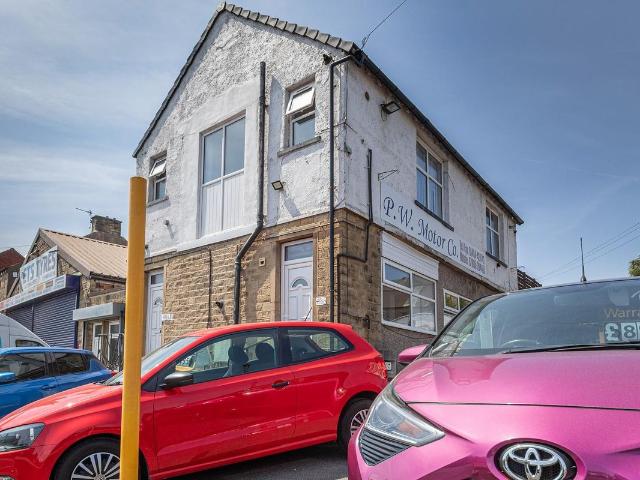 Luck Lane, Paddock, Huddersfield HD1, 2 bed flat to rent, £650 pcm | PrimeLocation