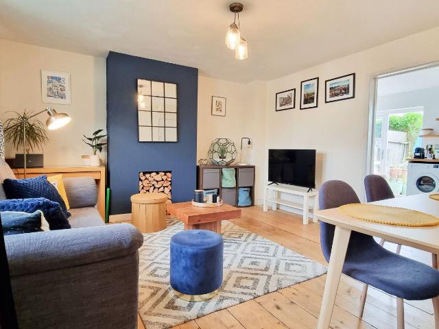 Luckwell Road, Bristol BS3, 2 bed end terrace house to rent, £2,700 pcm | PrimeLocation