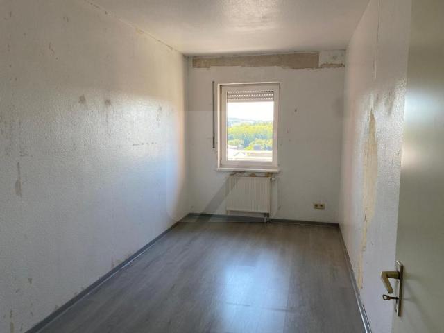 Lüdenscheid: WBS erforderlich! Freundliche 3 Zimmer Wohnung mit Fernblick und TG Stellplatz