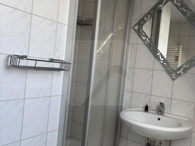 Lüdenscheid: renoviert gemütliches Single Apartment im Dachgeschoss