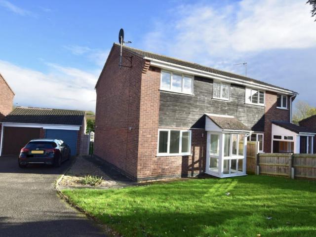Ludlow Close, Oadby LE2, 3 bed semi detached house to rent, £1,350 pcm | PrimeLocation