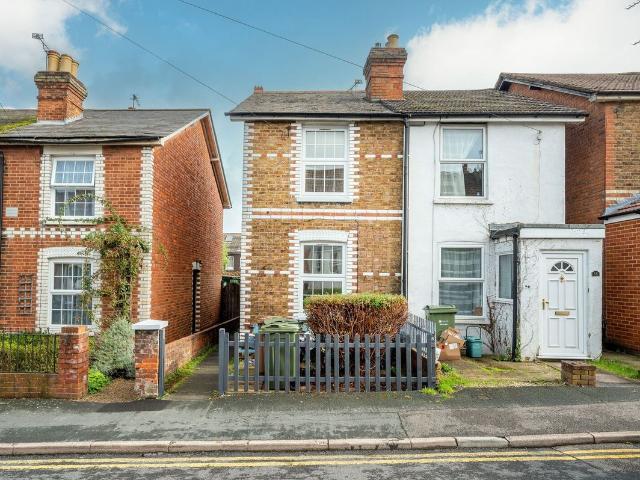Ludlow Road, Guildford GU2, 3 bed semi detached house to rent, £2,400 pcm | PrimeLocation