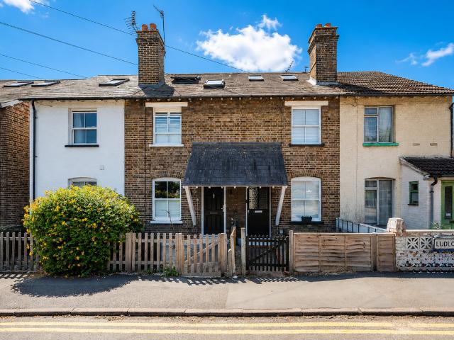 Ludlow Road, Guildford GU2, 3 bed terraced house to rent, £2,500 pcm | PrimeLocation
