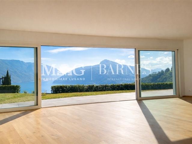 Lugano, Carona 4.5 Zimmer Wohnung mit Garten und Seesicht