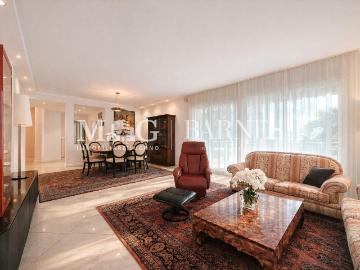 Lugano Cassarate: 4,5 Zimmer Wohnung in flacher Lage