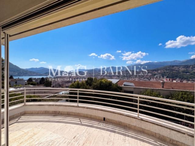 Lugano, Albonago | Exklusive Villa mit Garten und Panoramablick