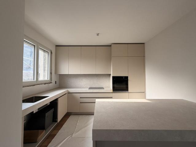 LUGANO LORETO · RESIDENZA CASSARINETTA · 5.5 LOCALI ALTO STANDING VISTA LAGO
