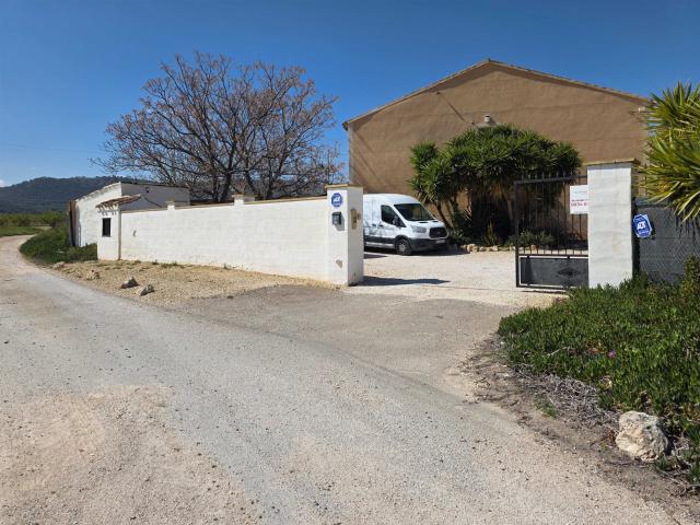 Lugar de ensueño único en Abanilla: listo para entrar a vivi. 530m² La Zarza de Abanilla