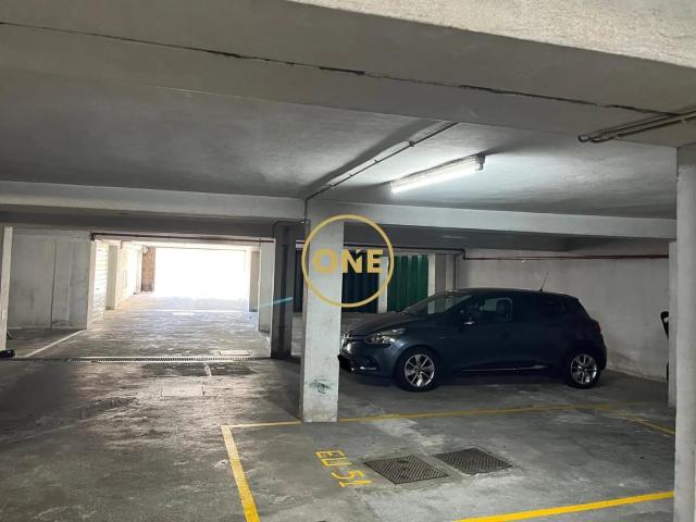 Lugar de Garagem com 13 m2 no centro da Póvoa de Varzim