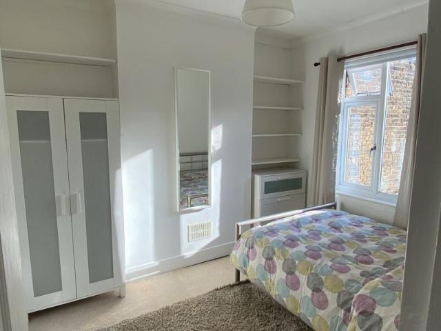 Lugard Road, London SE15, 3 bed shared accommodation to rent, £1,150 pcm | PrimeLocation
