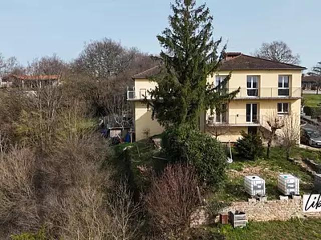 Lugny 71260 Achat / Vente maison 8 pièces t8 cave balcon