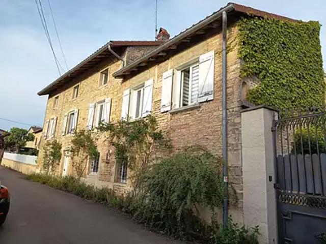 Lugny 71260 Achat / Vente maison 8 pièces t8 terrasse balcon