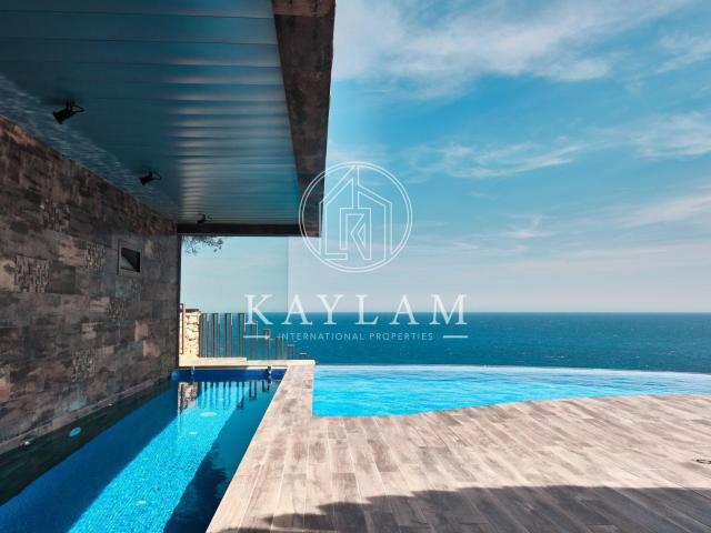 LUJO Esta impresionante residencia se encuentra en una ubica. 519m² Sant Feliu de Guíxols