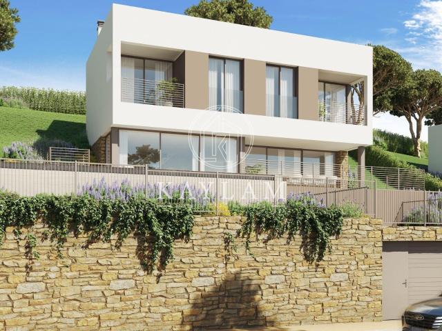 Lujo Esta majestuosa villa, ejemplar en estilo contemporáneo. 317m² Begur