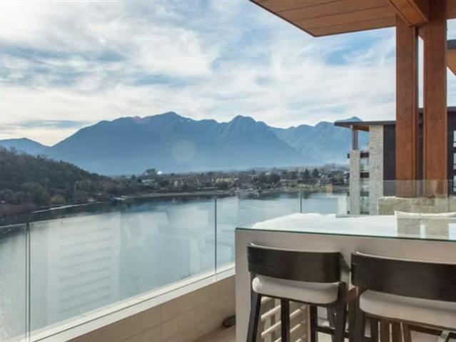 Lujoso, amoblado condo Parque Pinares con marina y playa | 4 dormitorios por 700000. 00 en Pucón