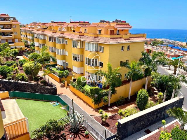 Lujoso ático dúplex con impresionantes vistas al océano y lo. 190m² Puerto de Santiago