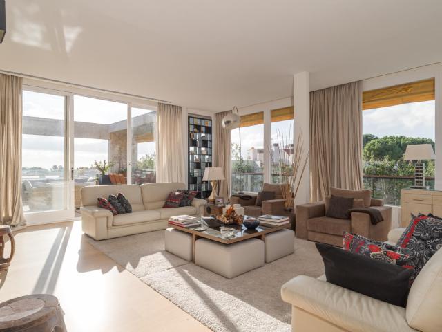 Exclusivo ático de lujo en alquiler en Pedralbes con vistas panorámicas