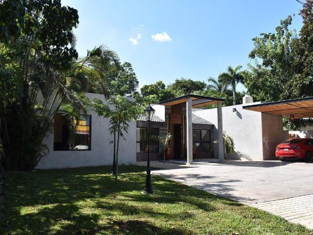 | Lujosa casa, en venta. |