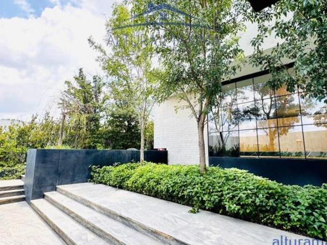 Lujosa Residencia en Venta Ayamonte Zapopan