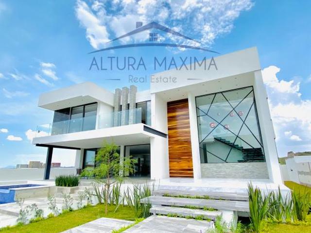 Lujosa Residencia Nueva en Venta Ayamonte Zapopan