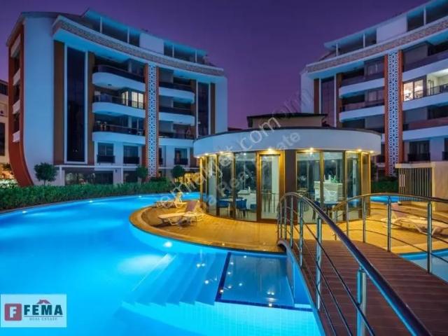 Lüks Donanımlı Sitede Satılık 4+1 Rezidans For Sale