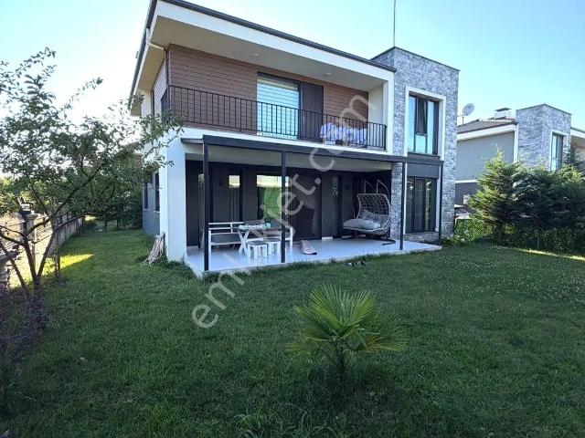 Lüks Eşyalı site İçinde müstakil Kiralık Villa