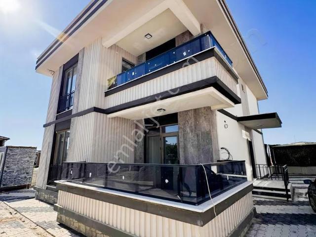 Lüks Satılık 4+1 Termal Villa sauna Ve Hamam