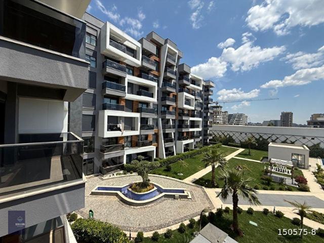 Lüks site içerisinde satılık 1+1
