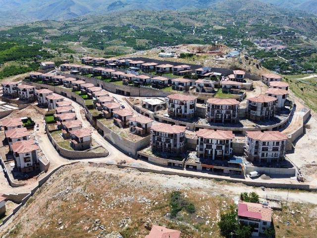 Lüks Villa | Şehir Manzaralı, Özel Bahçeli, Kapalı Otoparklı
