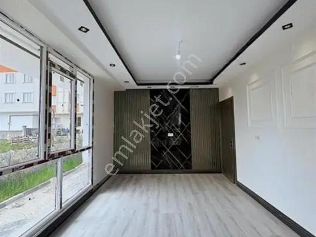 Lüks Yapılı 1+1 Kiralık Daire