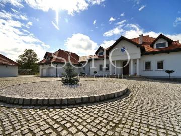 Luksusowa rezydencja 453 m² w otulinie lasu, Tworóg Mały