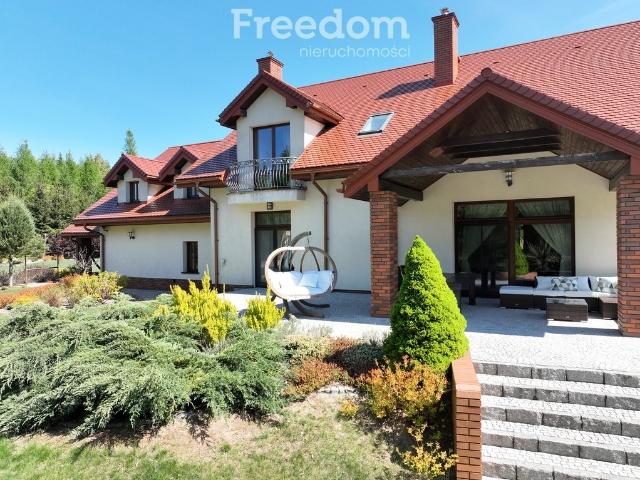Luksusowa rezydencja 392 m2 w Ujazdowie z ogrodem
