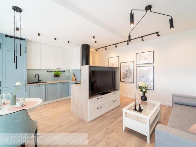 Luksusowy 3 pokojowy apartament z balkonem i garażem