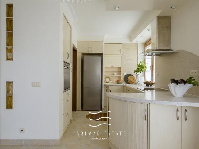 Polecam luksusowy 3 pokojowy apartament z tarasem i sauną